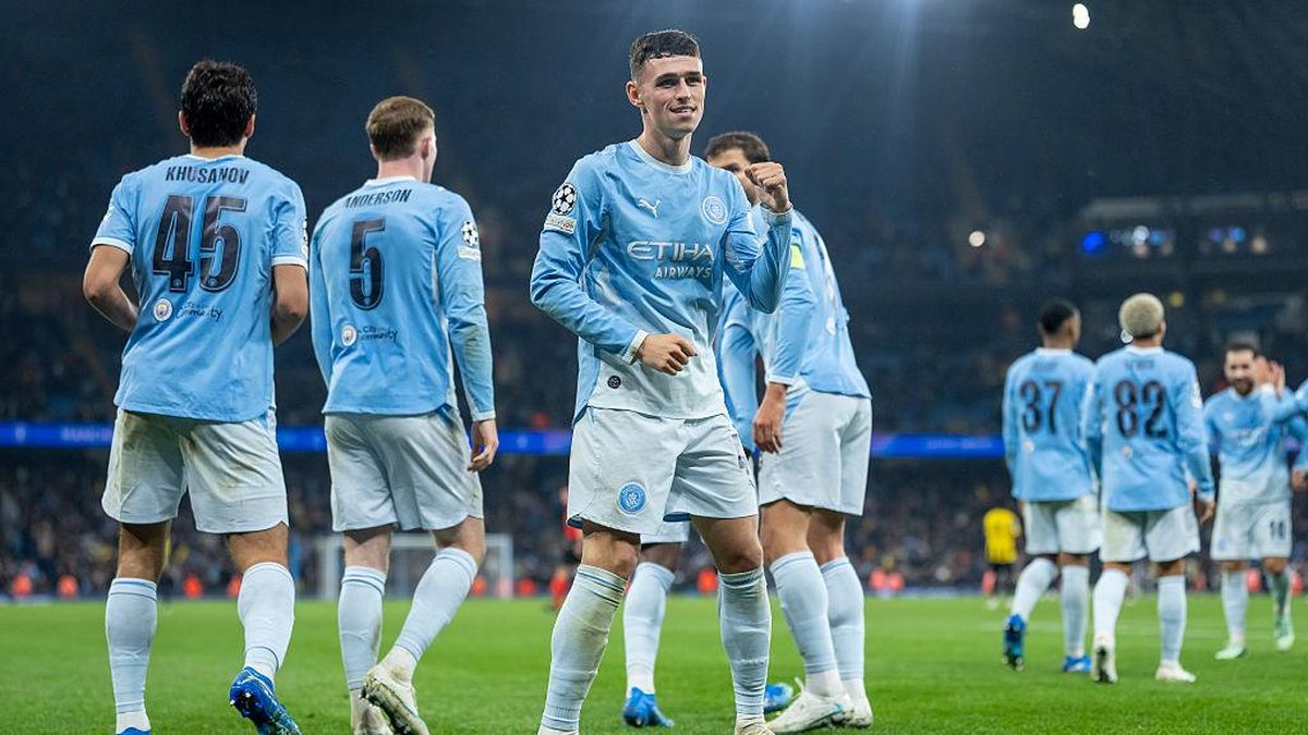 Manchester City Hancurkan AEK Athens 5-1, Foden Cetak Hat-trick