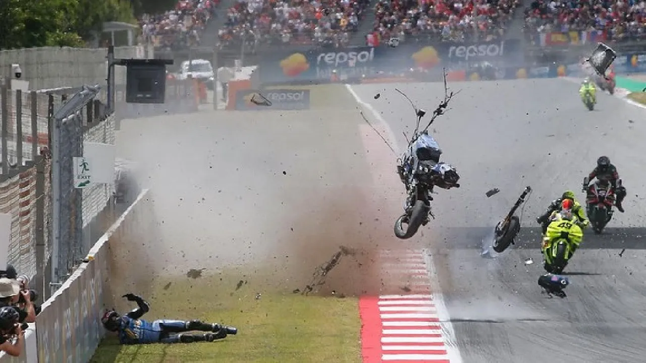 Marc Marquez Berbagi Perasaan Terkait Kecelakaan Alex Marquez di MotoGP Catalunya