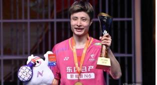 Shi Yuqi Raih Gelar Juara Asia dan Kembali Menduduki Peringkat Satu Dunia