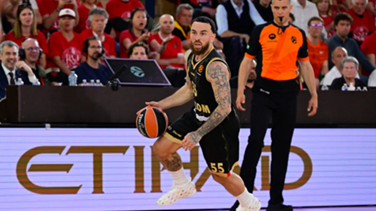 Keputusan Mengejutkan: Mike James Batalkan Rencana Bergabung dengan Barcelona Basket