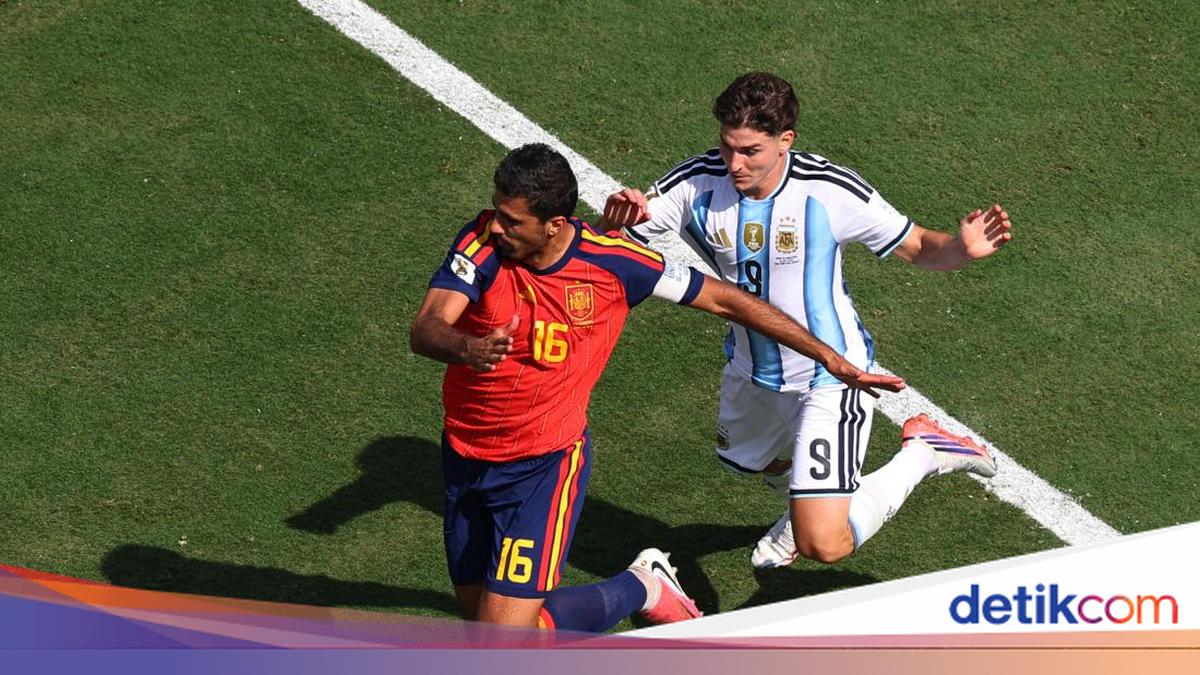 ---
Babak Pertama Final Piala Dunia 2026 Berakhir Tanpa Gol Antara Spanyol dan Argentina

---