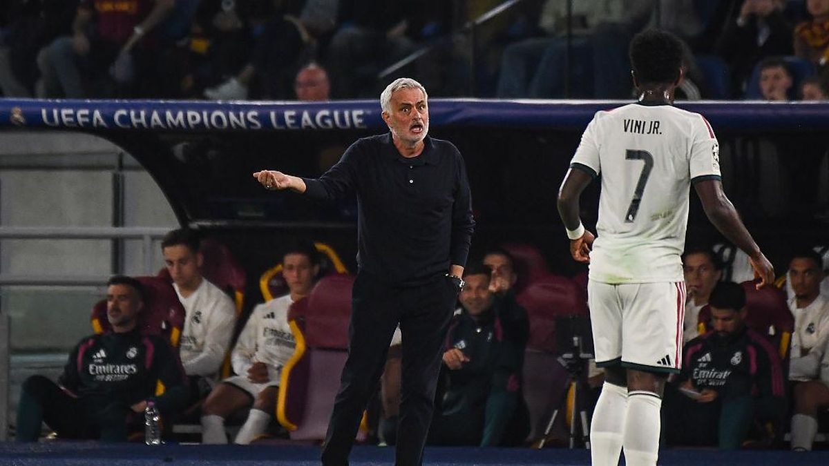 Mourinho Berusaha Tenangkan Situasi Vinicius