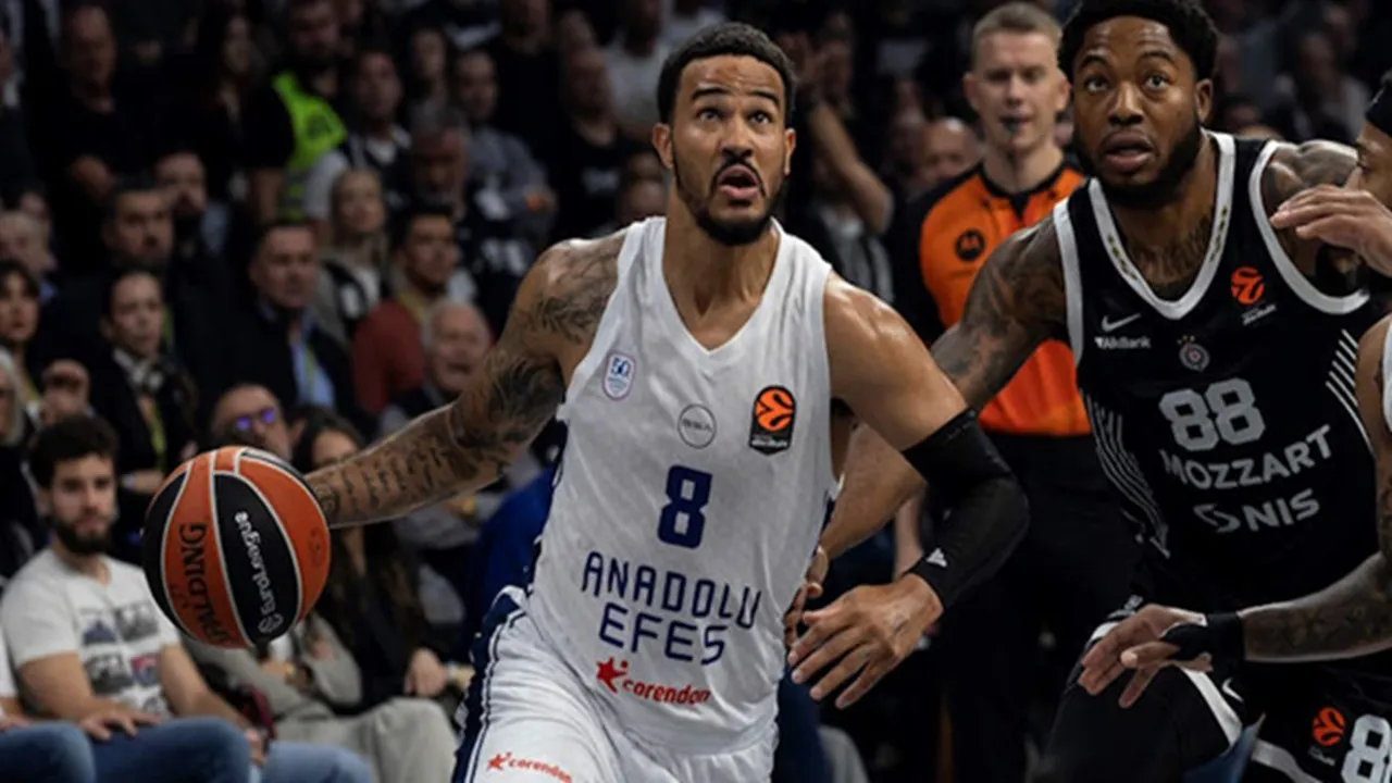 Nick Weiler-Babb Resmi Bergabung dengan Crvena Zvezda