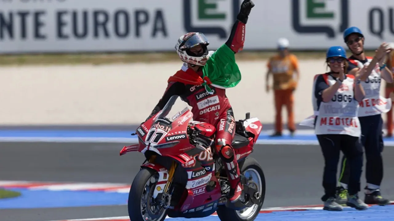 ---
Nicolo Bulega Raih Dua Rekor Baru di Misano

---