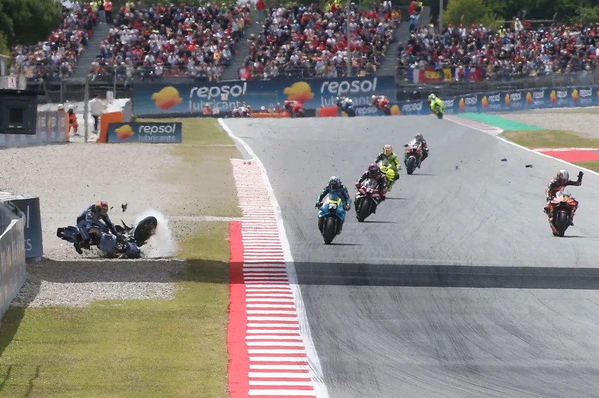 Kecelakaan di Barcelona, Alex Marquez Jalani Operasi Berhasil