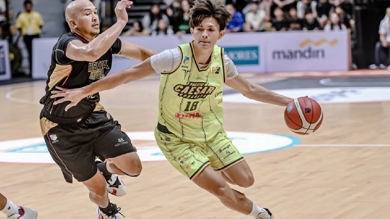 ---
Pacific Caesar Surabaya Perpanjang Kontrak Darren Celosse

---
