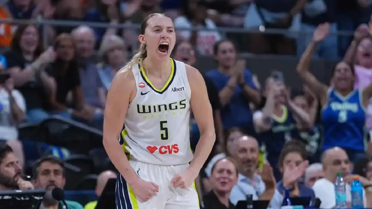 ---
Paige Bueckers Bangga Masuk Dalam Diskusi MVP WNBA

---