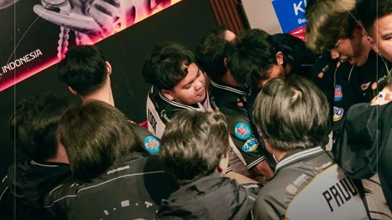 ---
Kesempatan RRQ Menuju Playoff dan Syarat yang Diperlukan

---