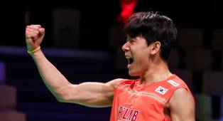 ---
Penampilan Memukau Cho Hyeon Woo Membawa Harapan Baru untuk Korea di Piala Thomas
---