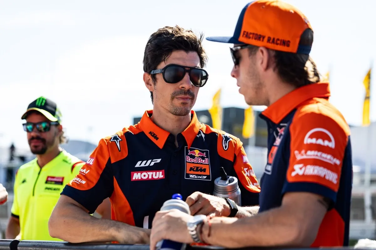 Dinamika Internal KTM: Vinales Ungkap Tantangan Manajemen Pembalap