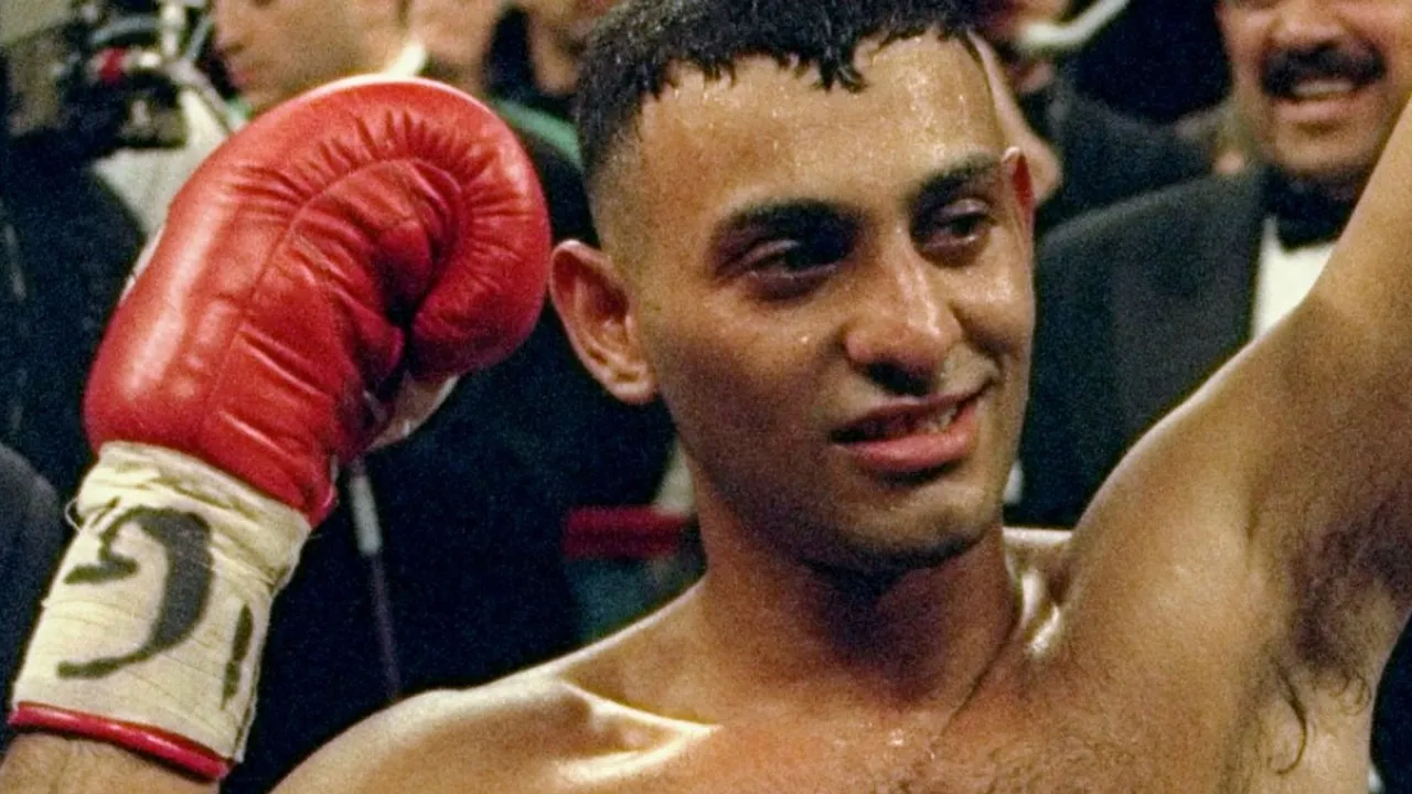 Prince Naseem Hamed Ungkap Cedera Tangan Sebagai Penyebab Pensiun Dini