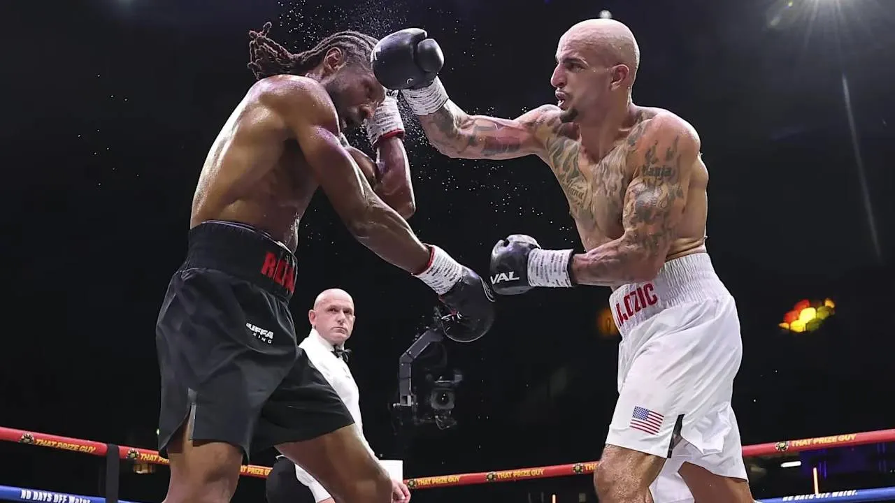 Kalajdzic Raih Kemenangan Telak atas Richards di Copper Box Arena