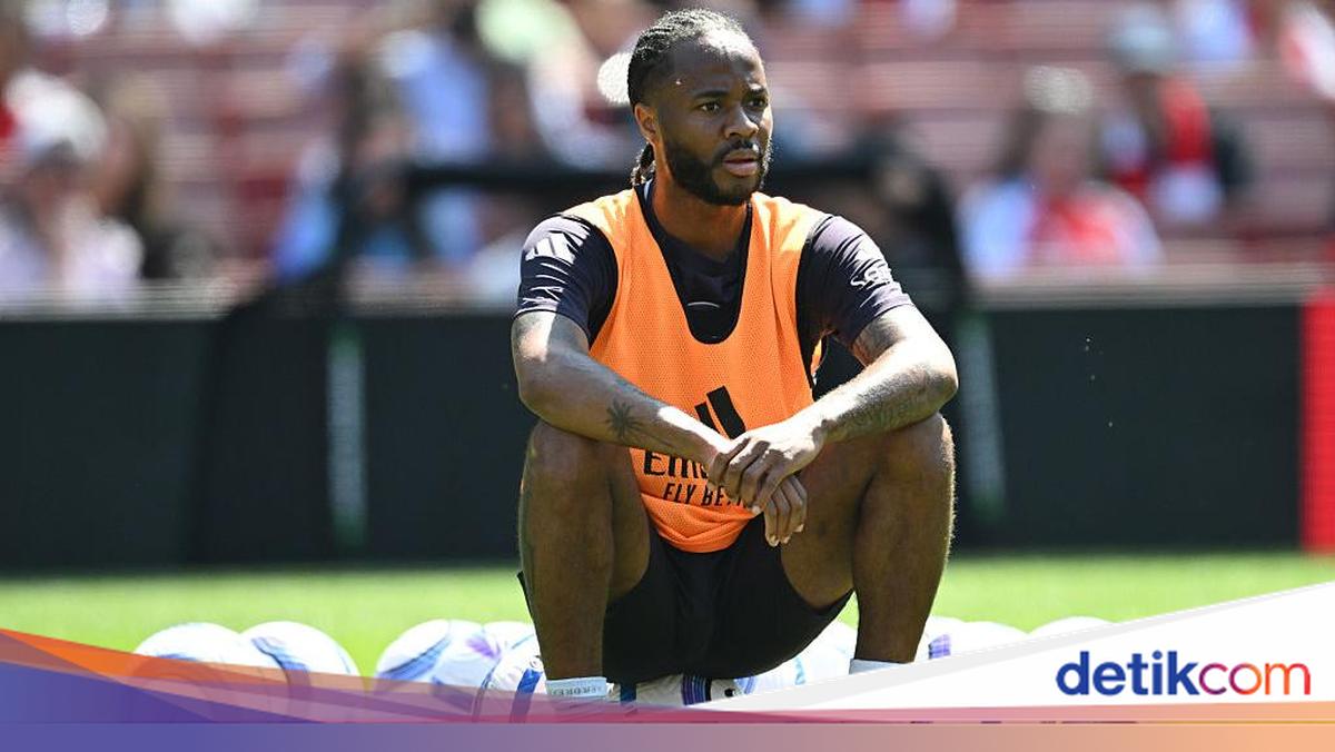 Raheem Sterling Masih Mencari Klub Baru
