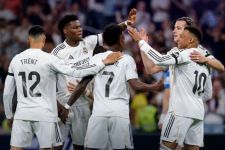 ---
Real Madrid Kalahkan Alaves 2-1, Terus Kejar Barcelona di Puncak Klasemen

---