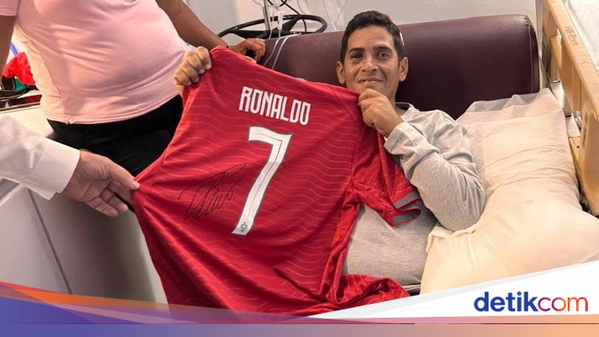 Cristiano Ronaldo Hadiahkan Jersey Timnas Portugal kepada Korban Gempa di Venezuela