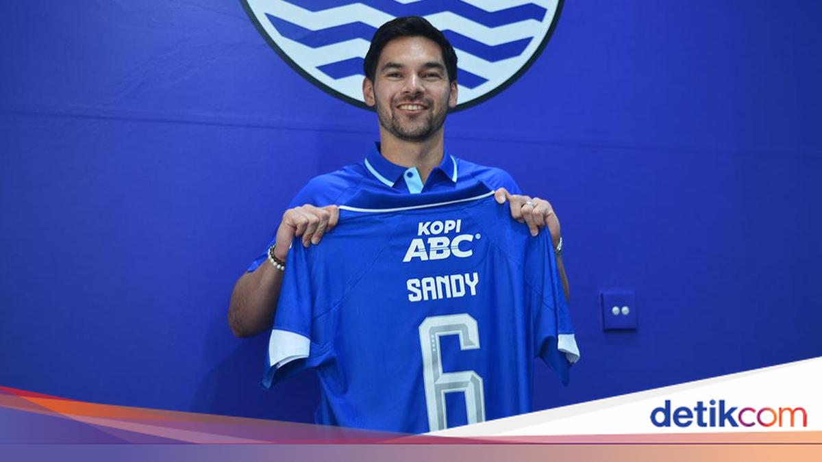 Sandy Walsh Berbagi Cerita Pengalaman Bermain Bersama Bintang Sepak Bola