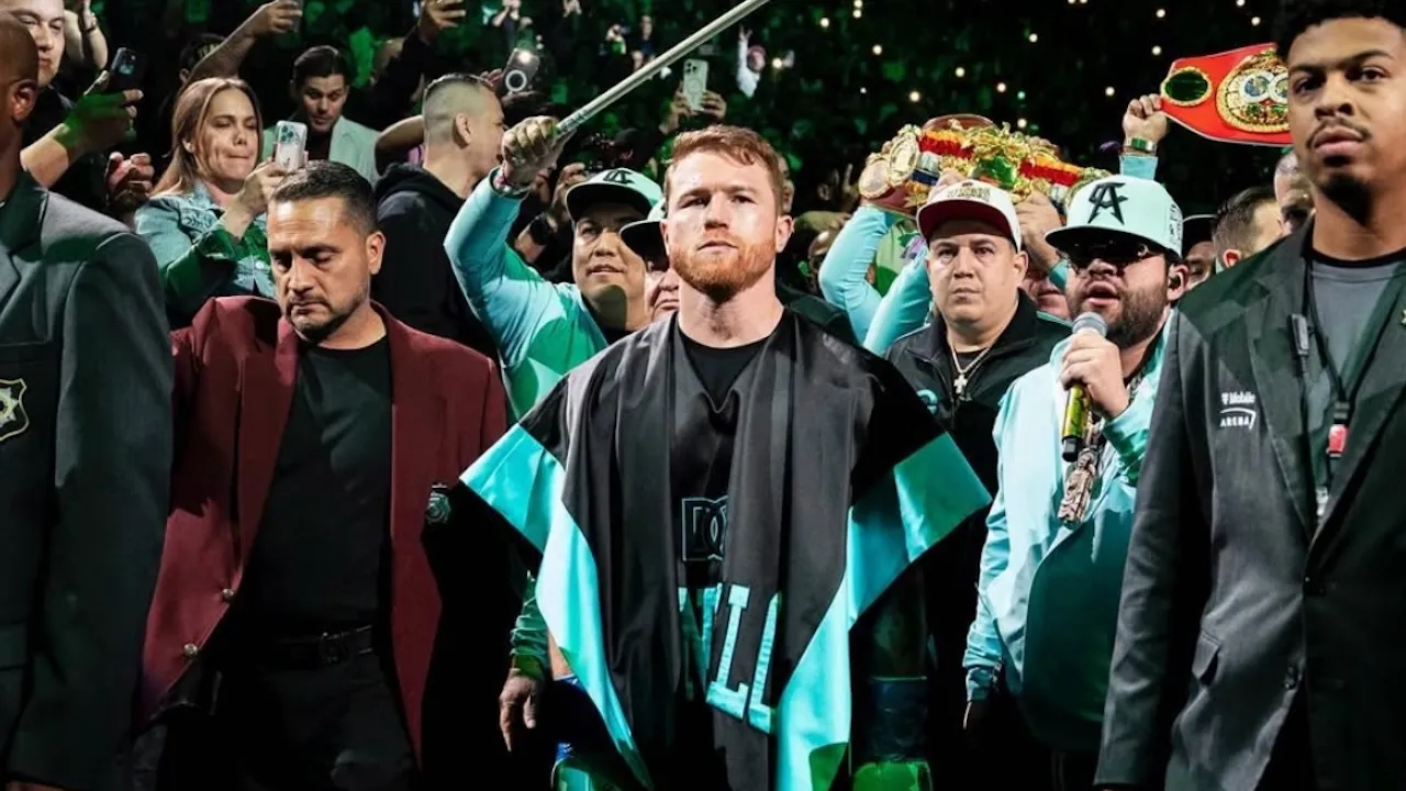 Canelo Alvarez Pastikan Pertarungan Tetap di Riyadh Meski Ada Ancaman Pembatalan
