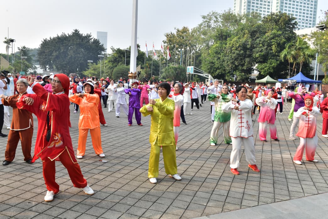 Kemenpora Gelar Senam Rabu Bugar Bersama Klub Jantung Sehat dan Komunitas Tai Chi ADYTI