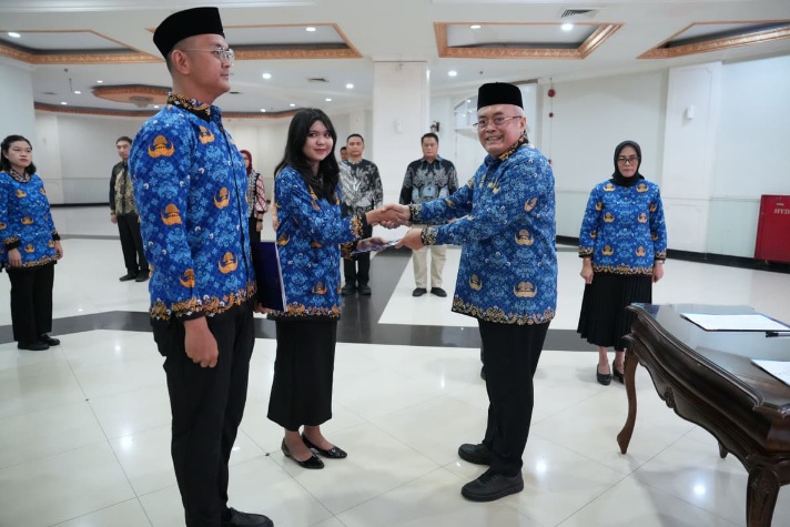 ---
Sesmenpora Resmi Lantik 52 CPNS Menjadi PNS, Tekankan Pentingnya Integritas dan Kreativitas

---