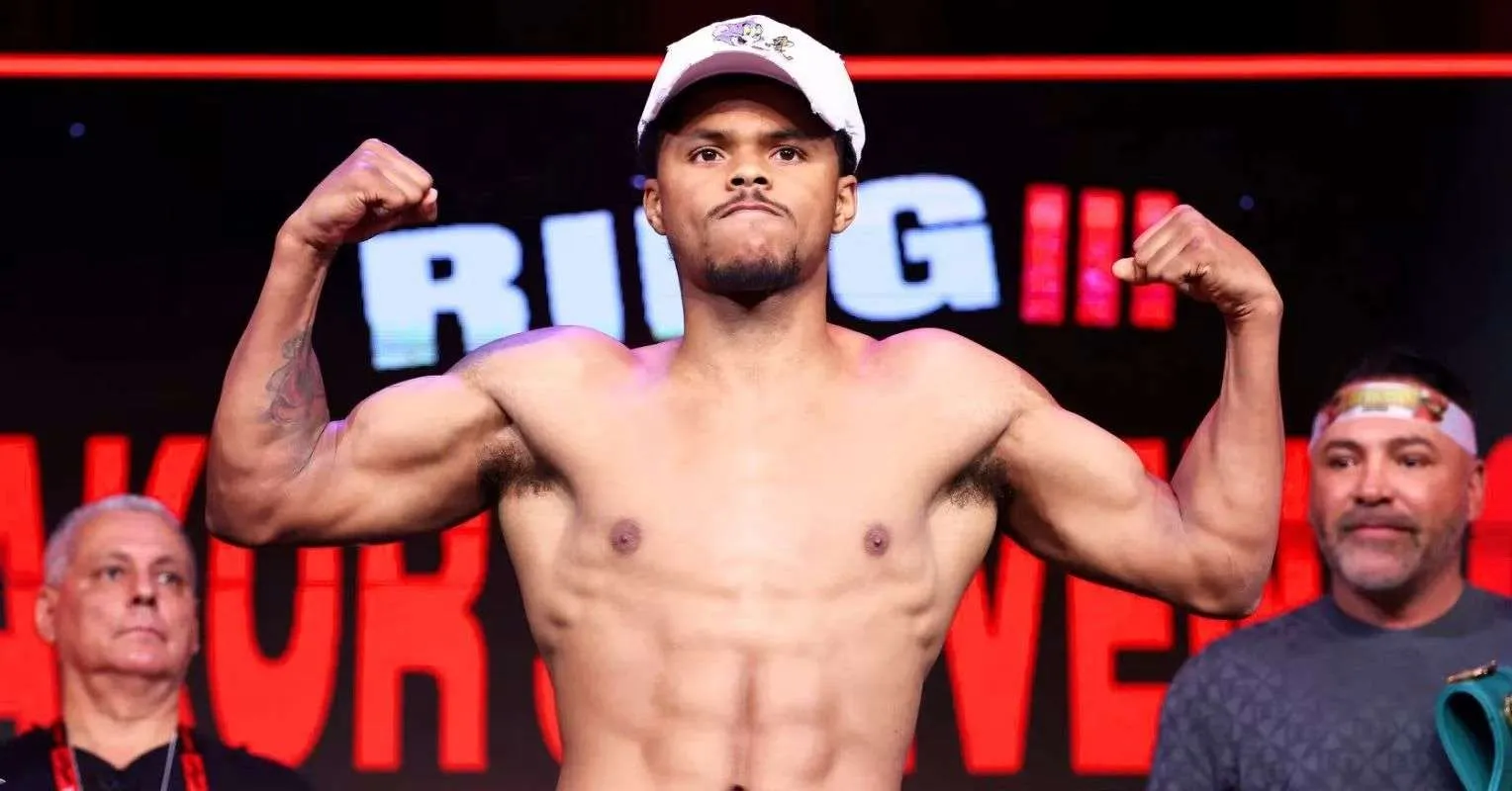 ---
Shakur Stevenson Dituduh Menghindari Pertarungan Melawan Floyd Schofield

---