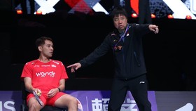 ---
Susunan Pemain Timnas Indonesia Melawan Thailand: Kejutan Duet Fajar dan Joaquin

---
