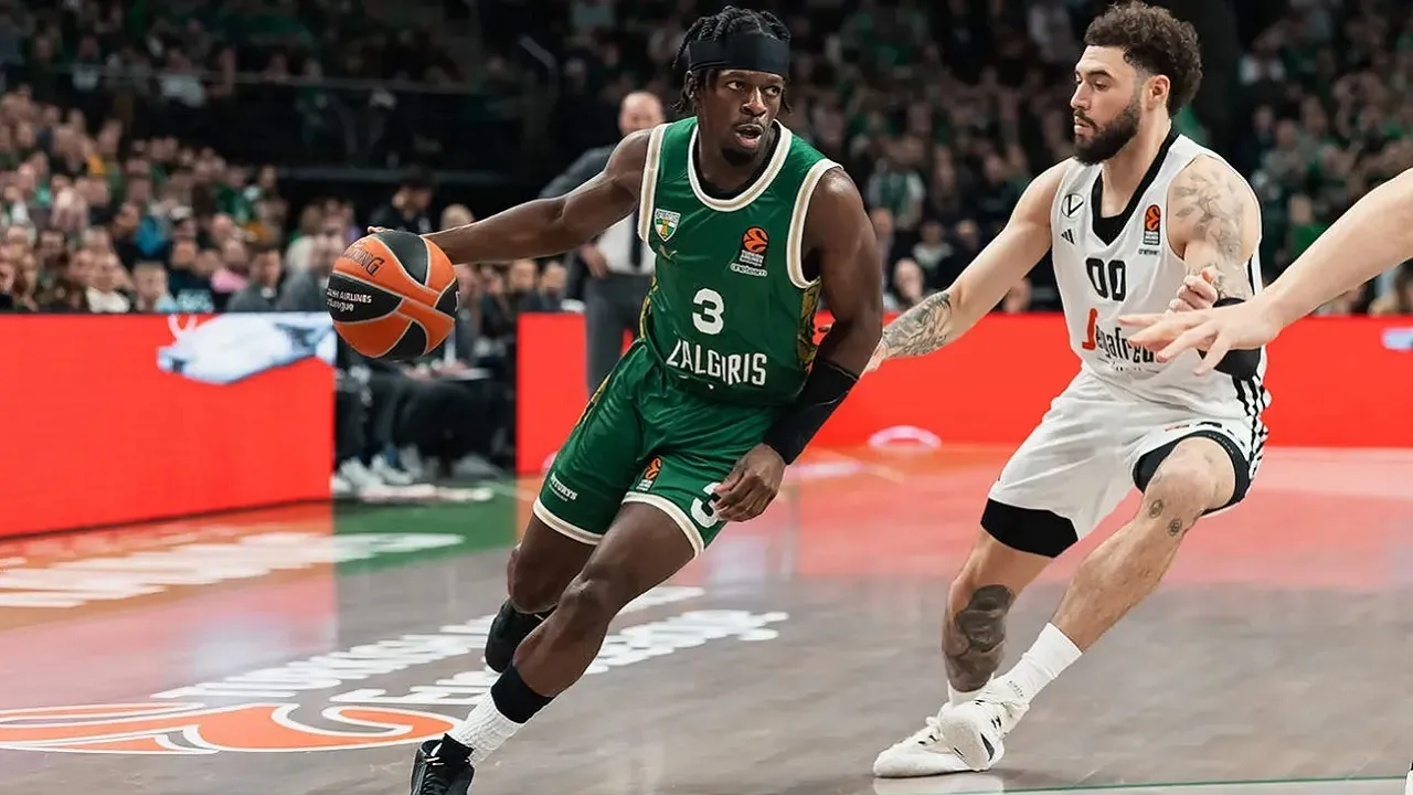 ---
Sylvain Francisco Resmi Bergabung dengan Panathinaikos untuk Musim Depan

---