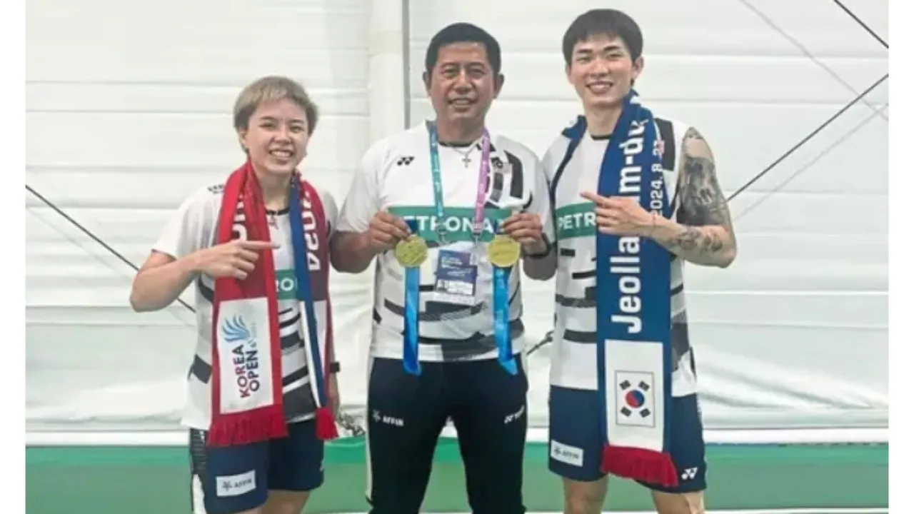 Ucapan Terima Kasih Toh Ee Wei untuk Nova Widianto yang Telah Membimbingnya Menuju Kejuaraan Dunia