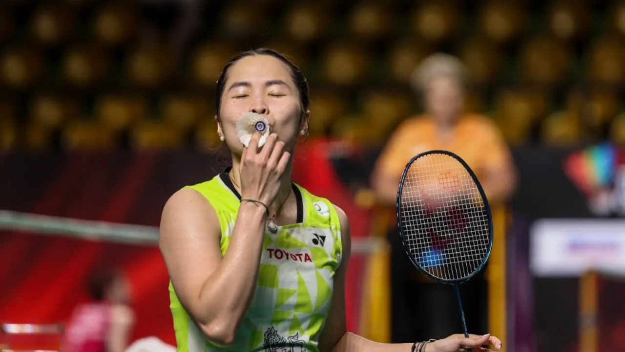 Ratchanok Intanon Tampil Menawan di Thailand Open 2026 Meski Cedera