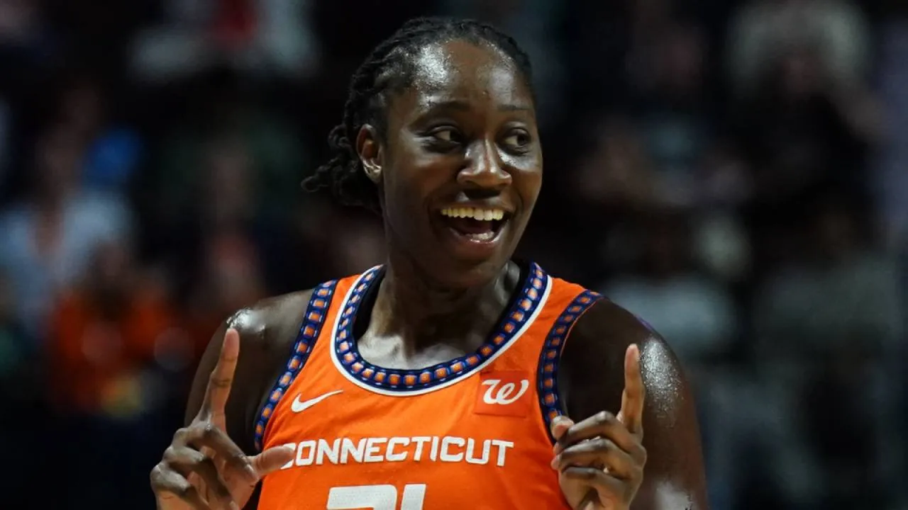 Tina Charles Resmi Pensiun, Akhiri 14 Musim Bersejarah di WNBA