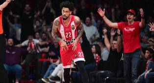 Tyler Dorsey Perpanjang Kontrak dengan Olympiacos hingga 2027