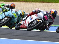 ---
Veda Ega Mengungkap Harapan Podium di Jerez Jika...

---