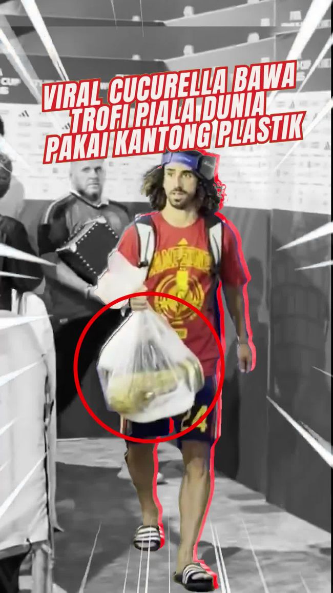 Kelakuan Unik Cucurella: Momen Lucu dengan Trofi Piala Dunia dan Tato De La Fuente