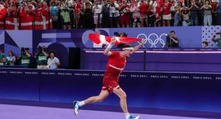 Viktor Axelsen: Dominasi Tak Terbantahkan di Panggung Olimpiade