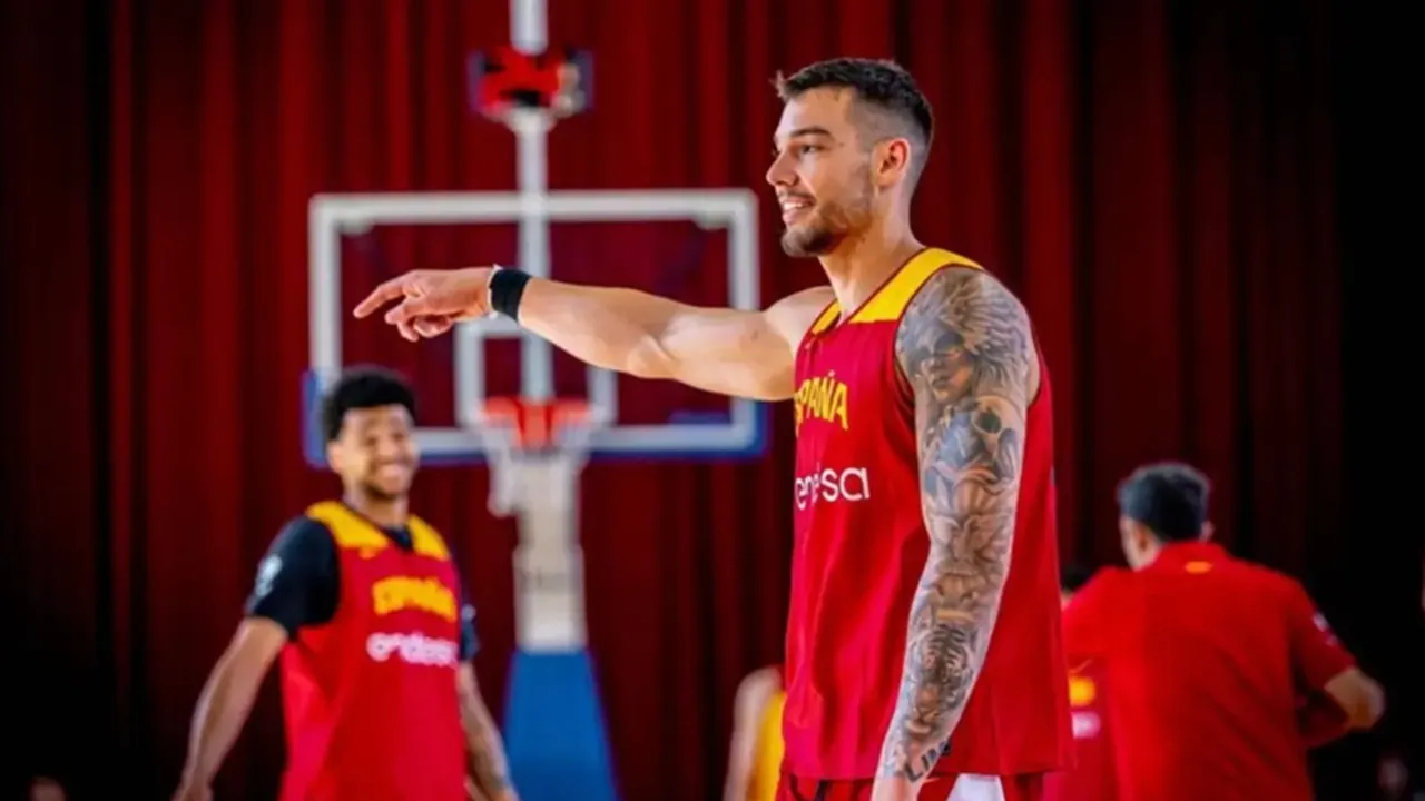 ---
Willy Hernangomez Resmi Bergabung dengan Unicaja untuk Musim Depan

---