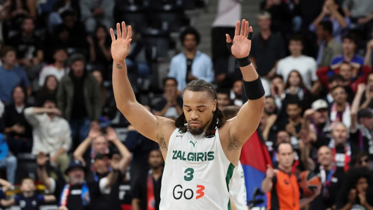 Zalgiris Kaunas Menjatuhkan Sanksi kepada Carsen Edwards