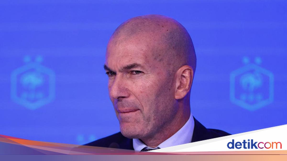Zidane Pilih Latih Timnas Prancis daripada Klub-klub Eropa